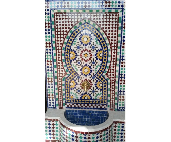 fuente de mosaico para pared