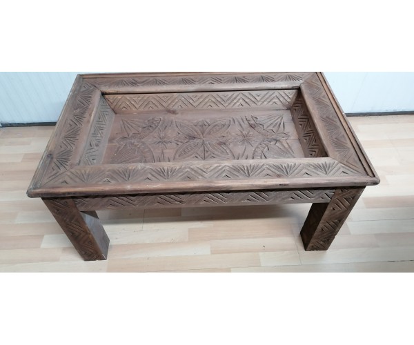 Mesa de centro madera tallada