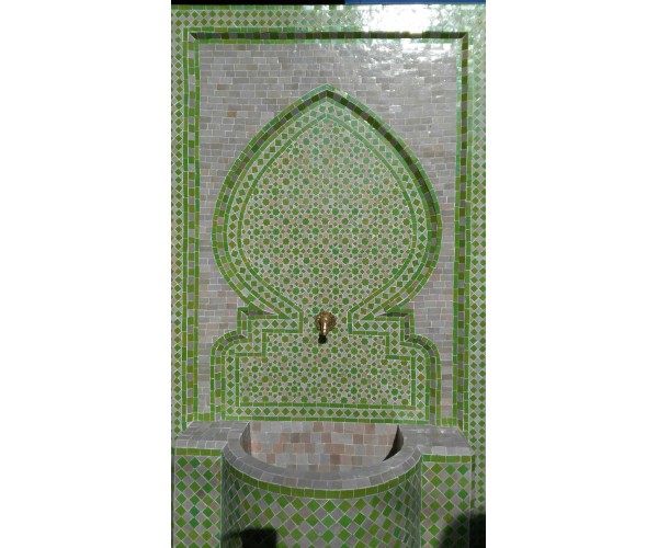 Fuente  de mosaico beige y verde lima gigante 1,90 m*1,10 m
